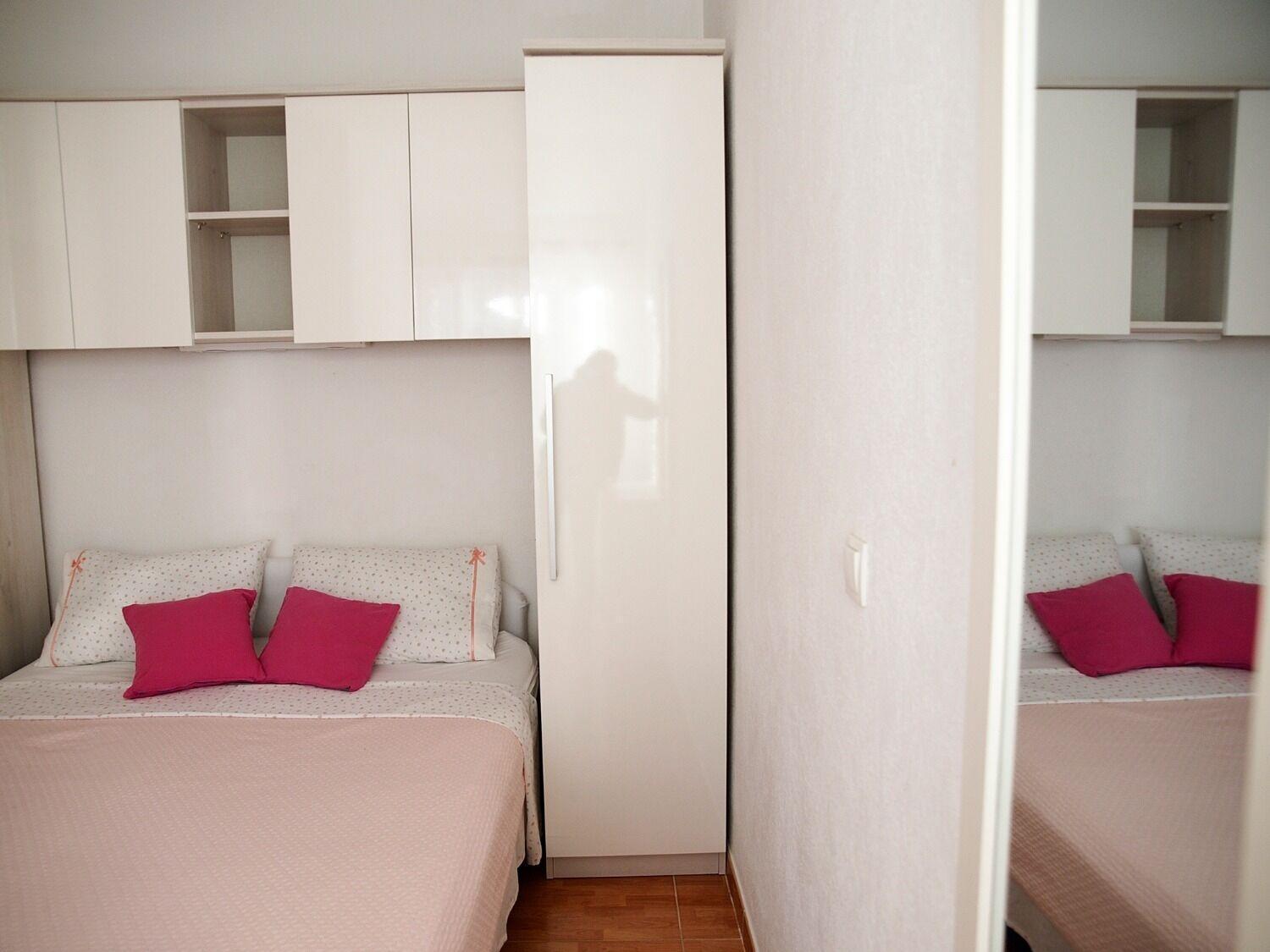 Apartments Ivi - 100 M From Pebble Beach Drasnice Bagian luar foto
