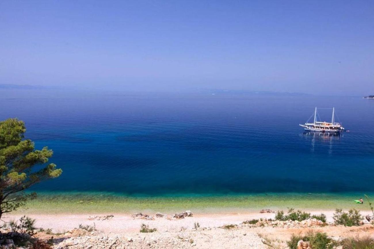 Apartments Ivi - 100 M From Pebble Beach Drasnice Bagian luar foto