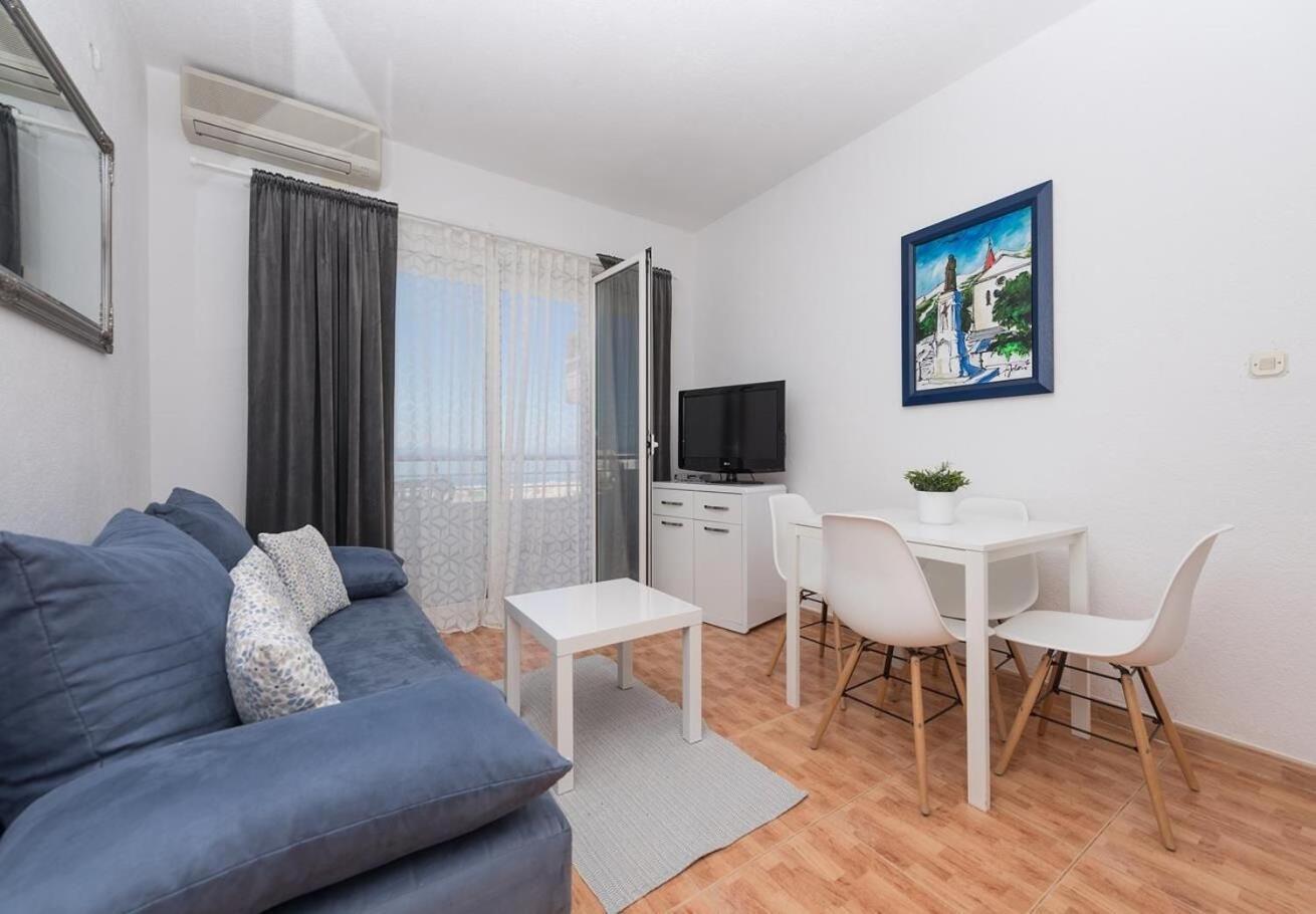 Apartments Ivi - 100 M From Pebble Beach Drasnice Bagian luar foto