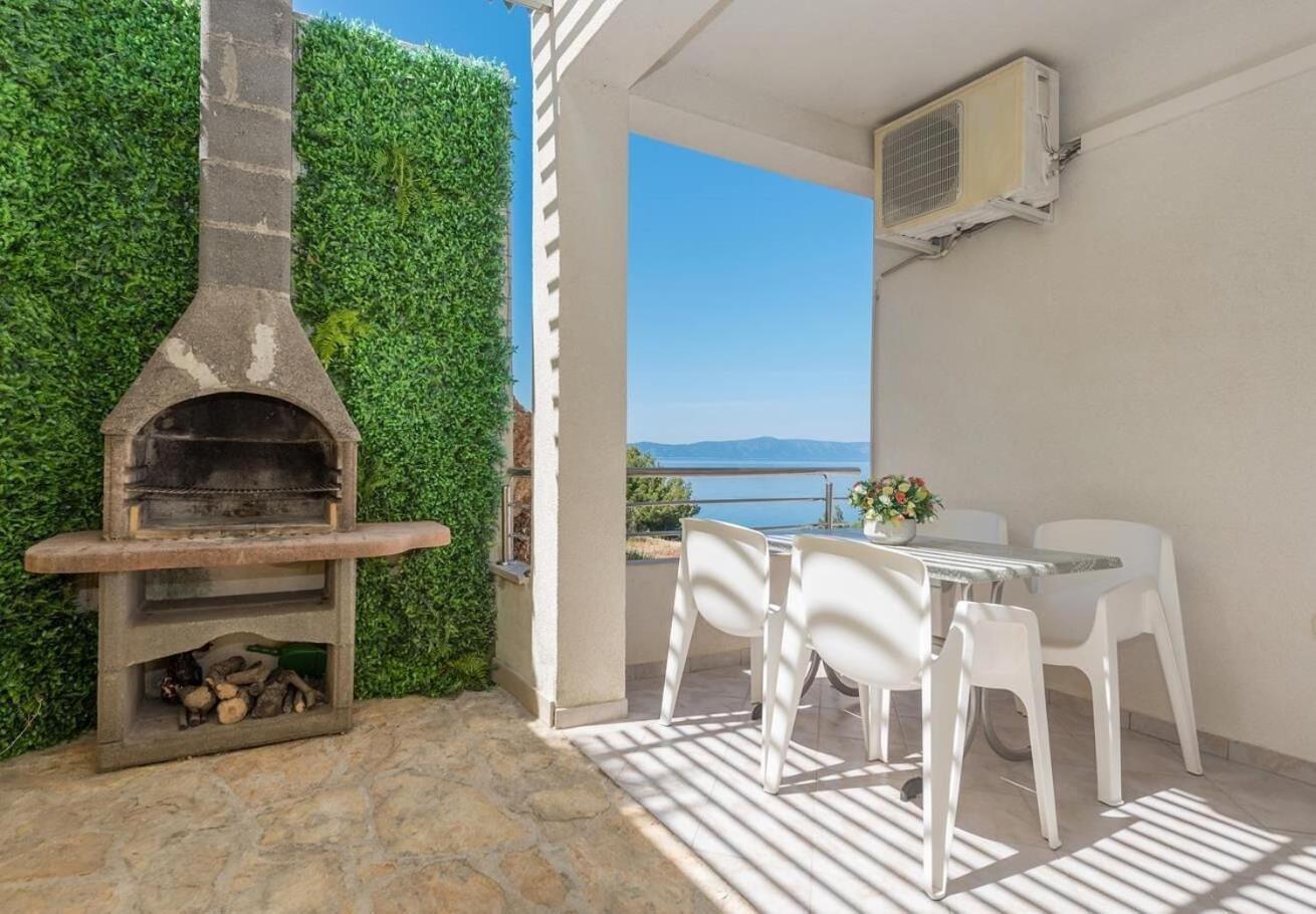Apartments Ivi - 100 M From Pebble Beach Drasnice Bagian luar foto