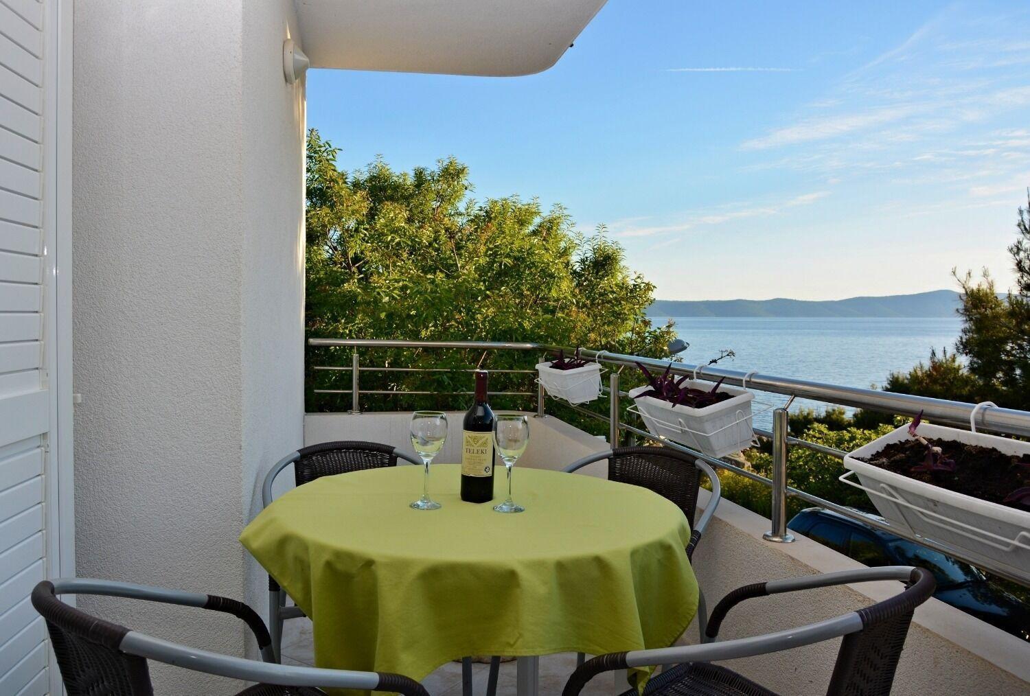 Apartments Ivi - 100 M From Pebble Beach Drasnice Bagian luar foto